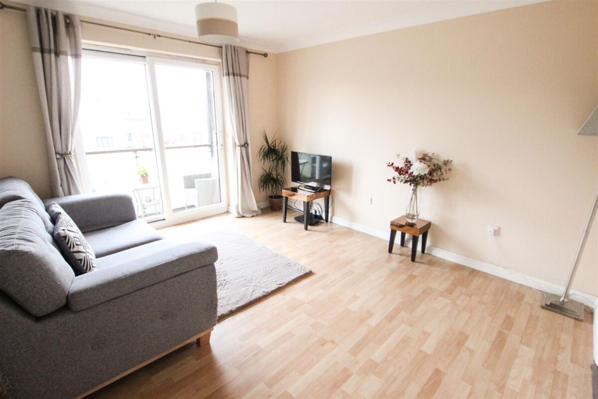 Lakeside Boulevard, Doncaster