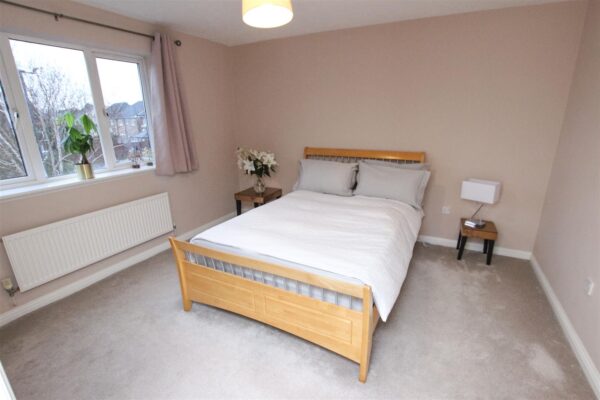 Lakeside Boulevard, Doncaster