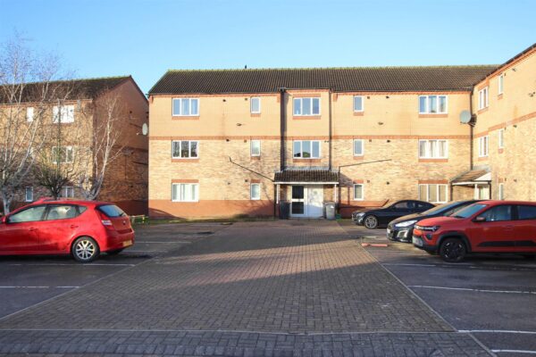 Lakeside Boulevard, Doncaster