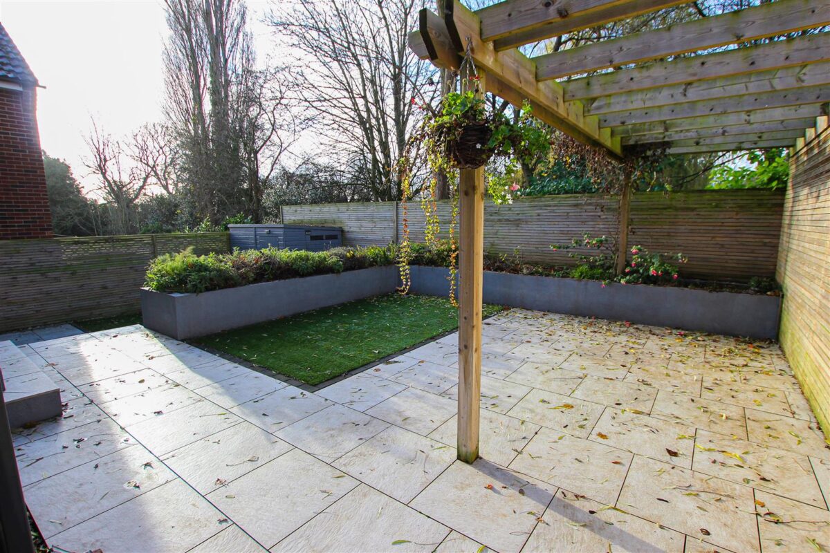 Riverside Drive, Sprotbrough, Doncaster