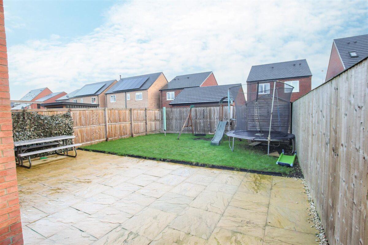 Midford Drive, Doncaster