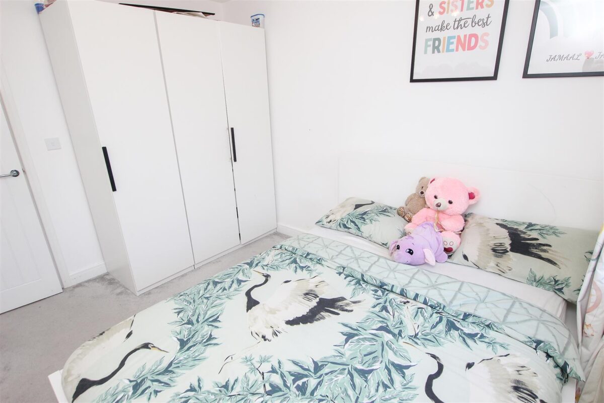 Midford Drive, Doncaster