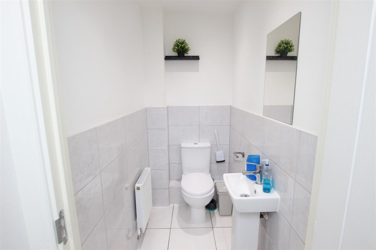 Midford Drive, Doncaster