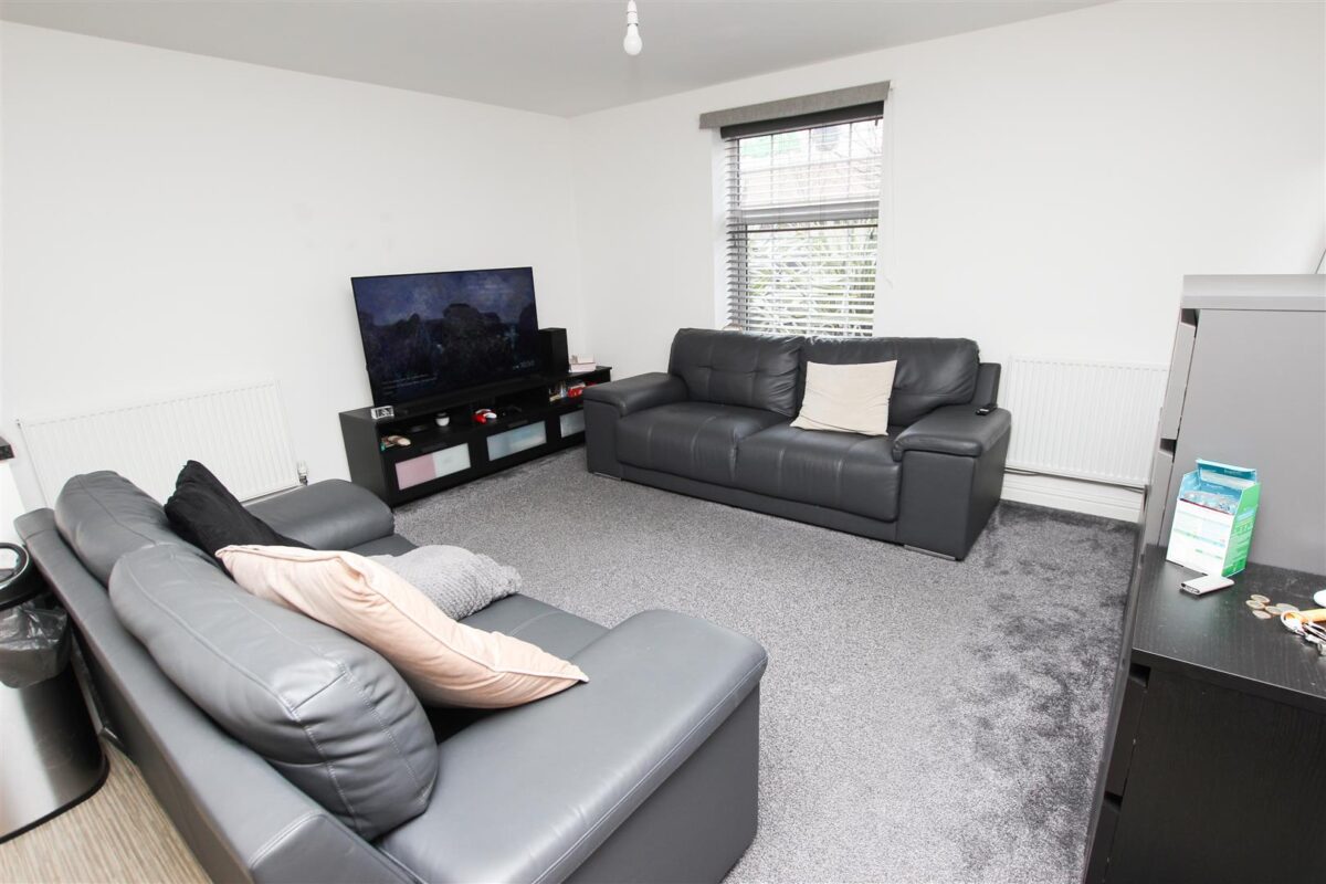 Rosso Close, Doncaster