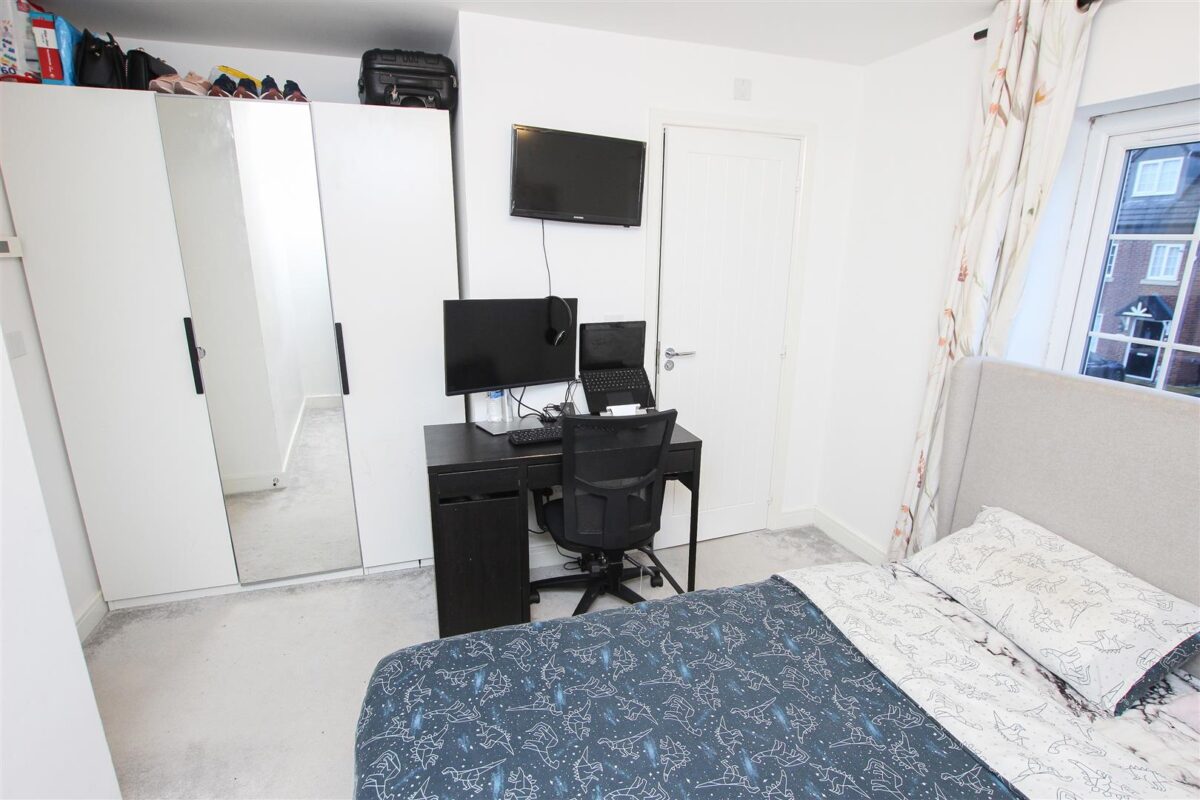 Midford Drive, Doncaster