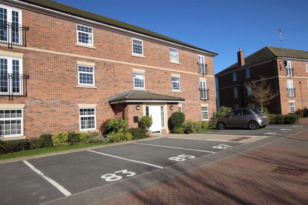 Rosso Close, Doncaster