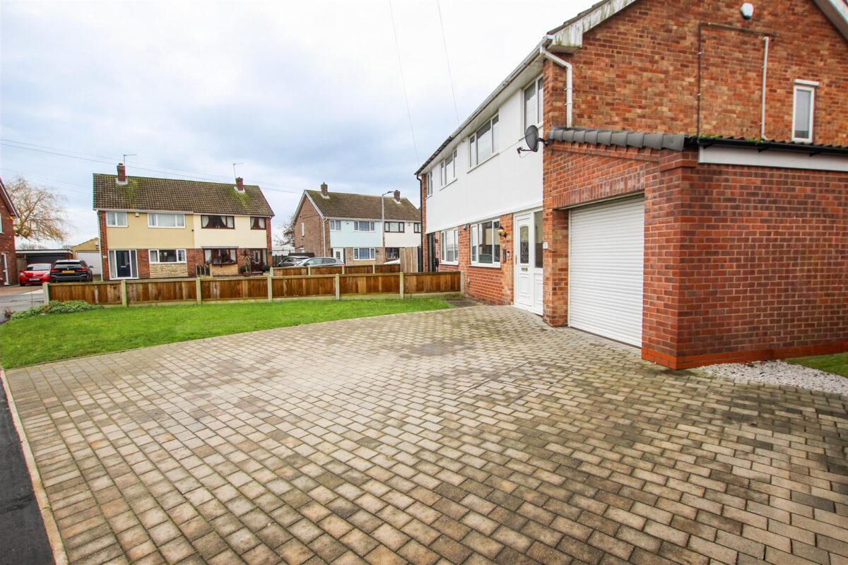 Linkway, Hatfield Woodhouse, Doncaster