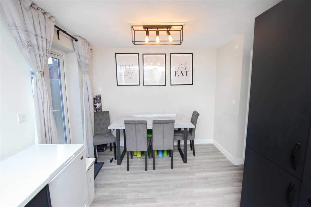 Midford Drive, Doncaster