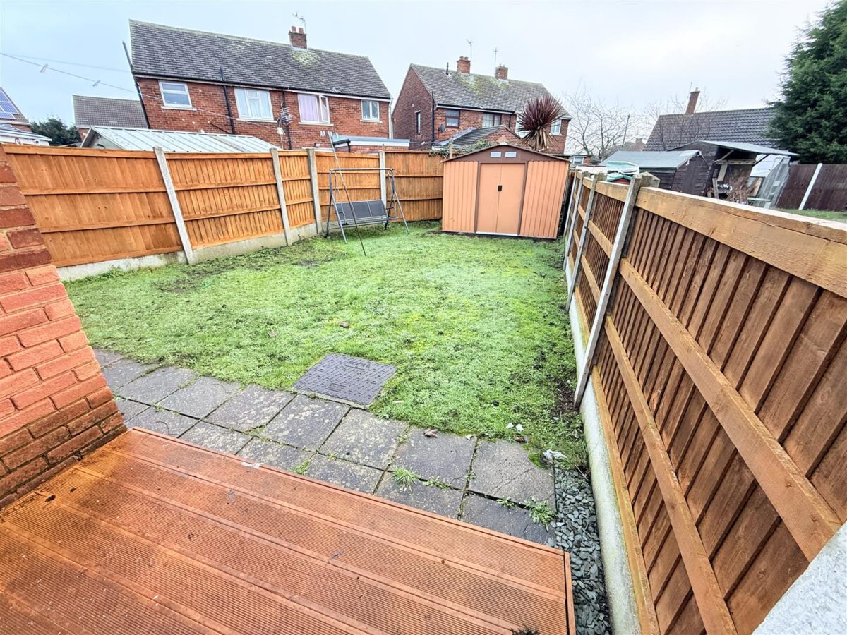 7 Laburnum Drive, Armthorpe