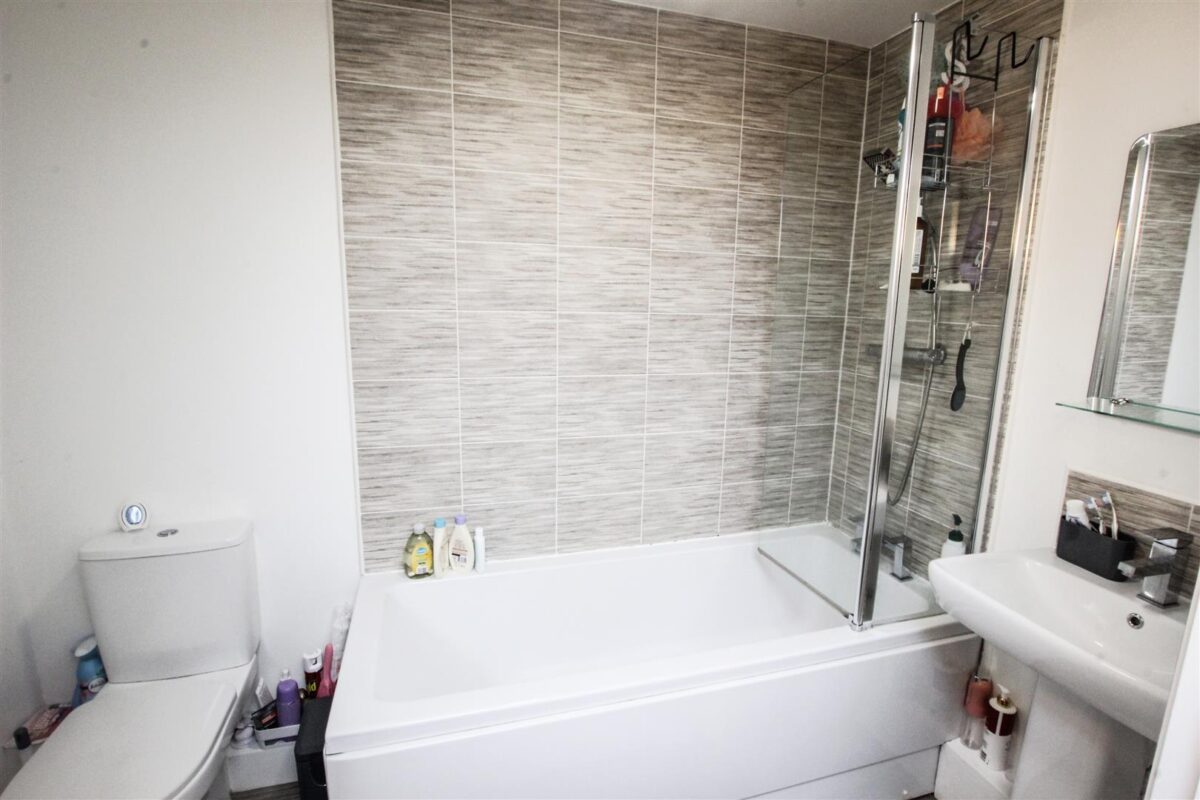 Rosso Close, Doncaster