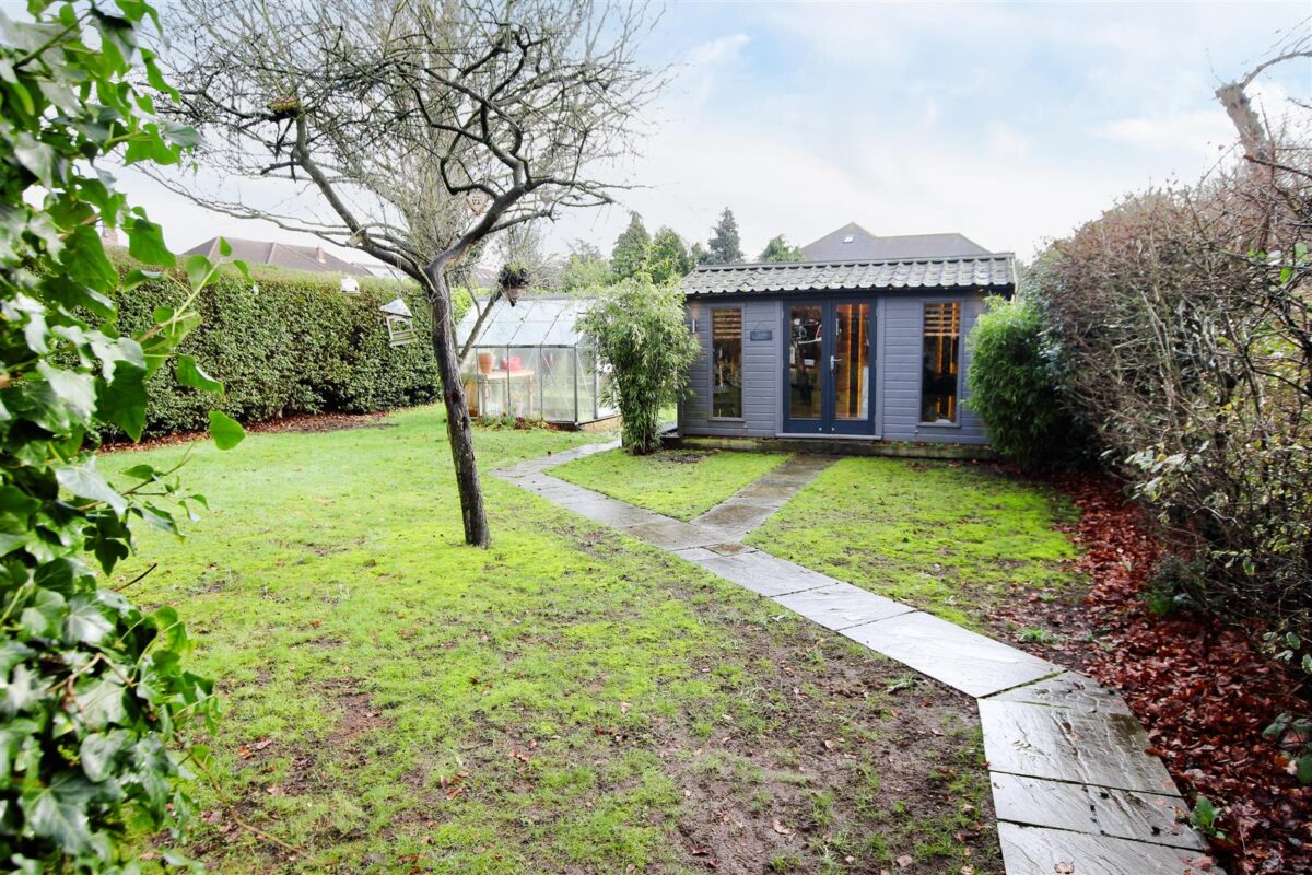 Saxton Avenue, Bessacarr, Doncaster