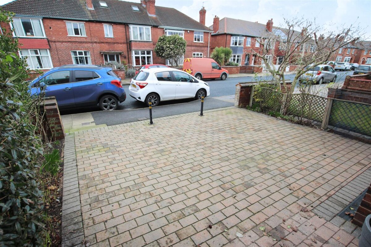 Hampton Road, Town Moor, Doncaster