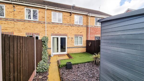 Mulberry Court, Warmsworth