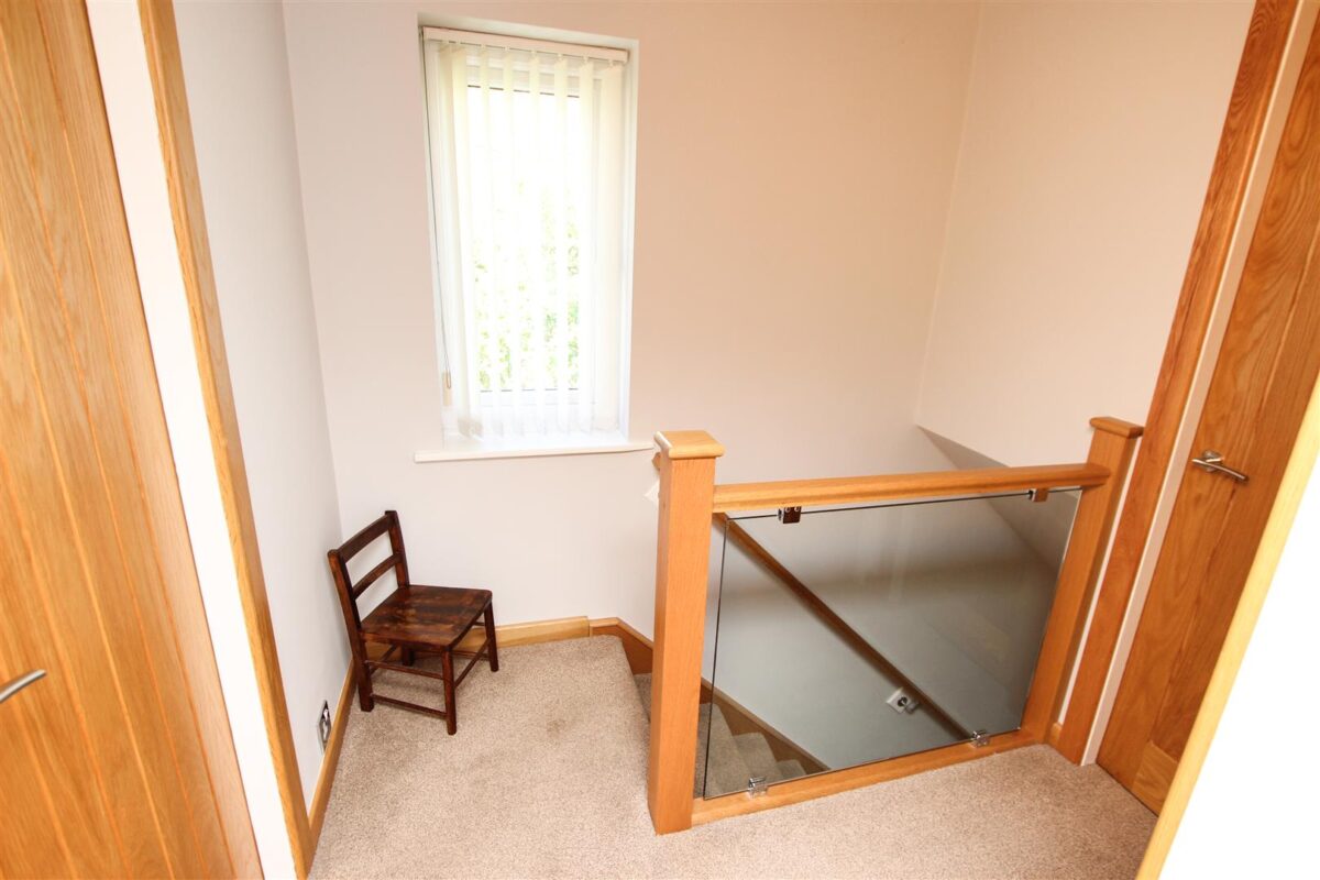 Leinster Avenue, Doncaster