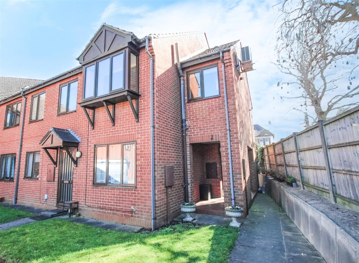 Axholme Court, Wheatley, Doncaster