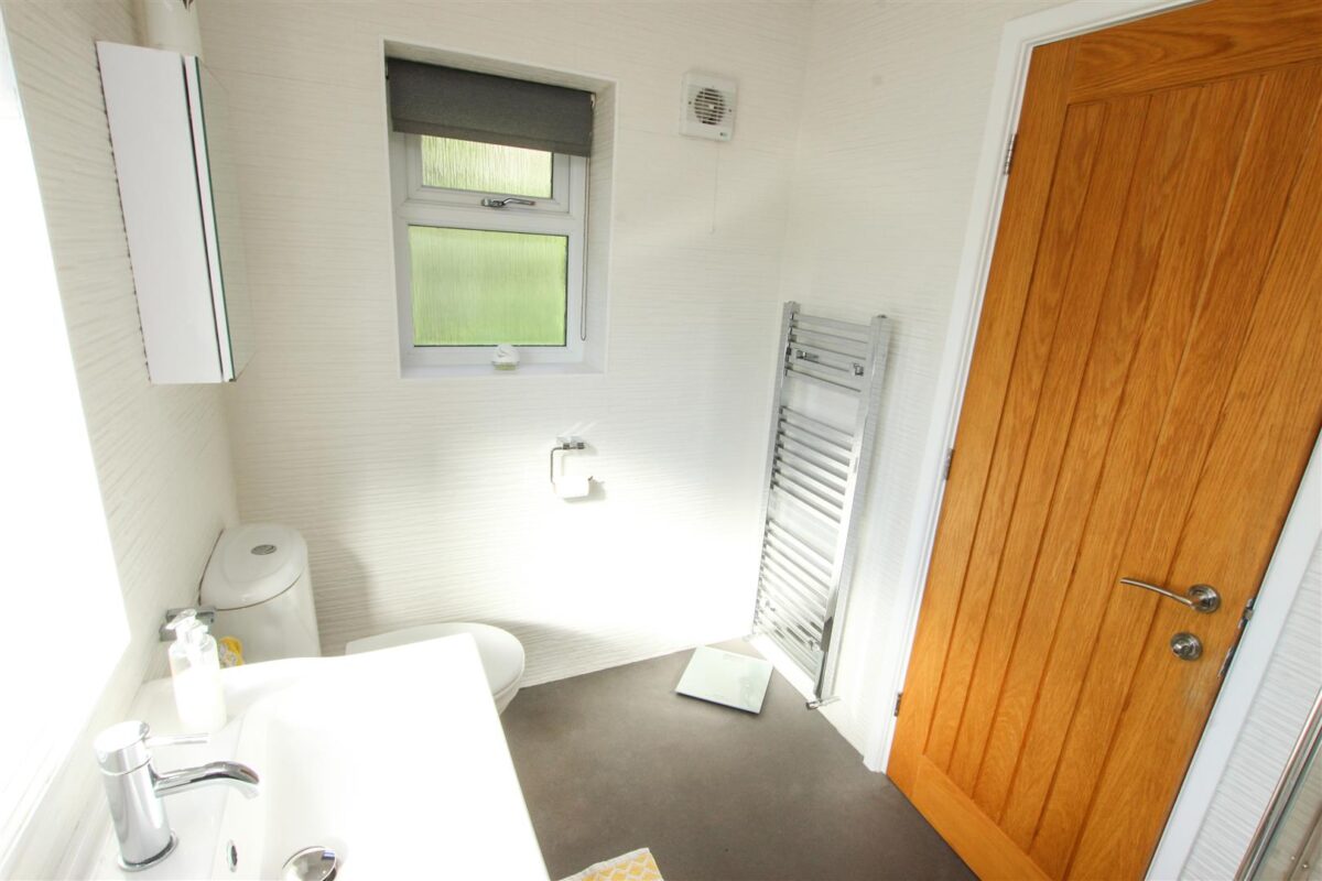 Leinster Avenue, Doncaster