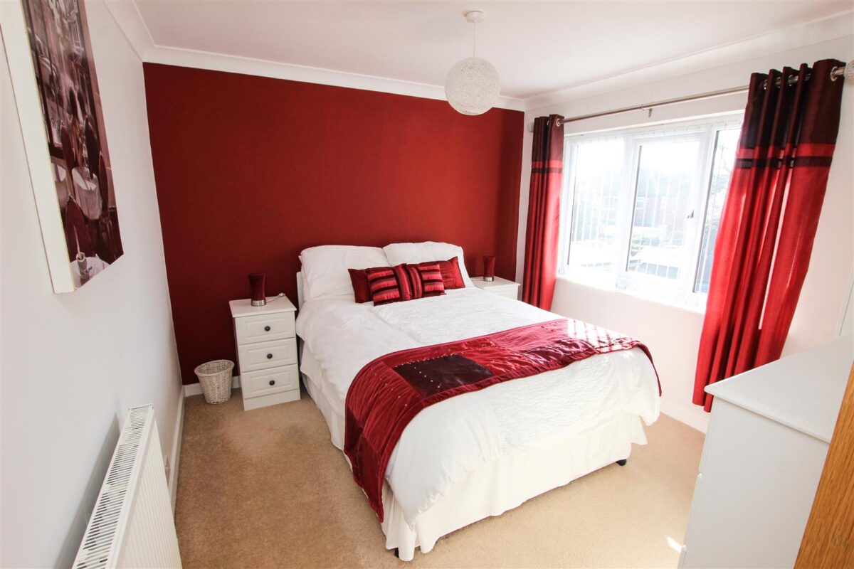 Leinster Avenue, Doncaster