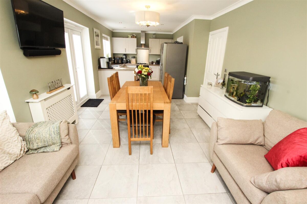 Fillies Avenue, Bessacarr, Doncaster