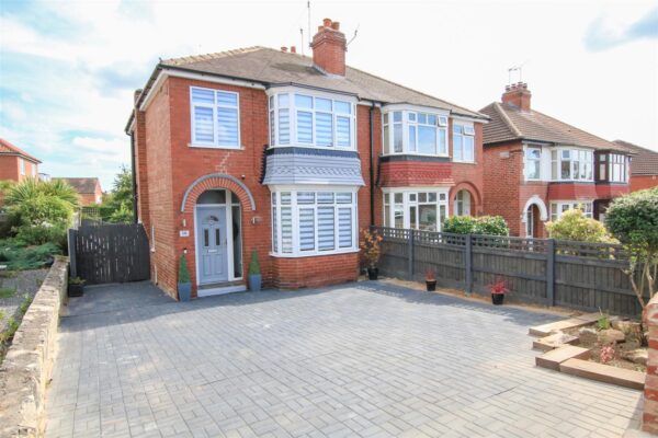 Green House Road, Wheatley Hills, Doncaster