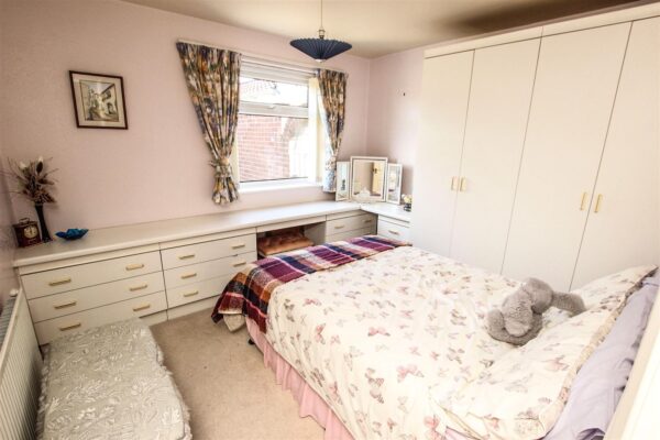 Lyndale Avenue, Doncaster