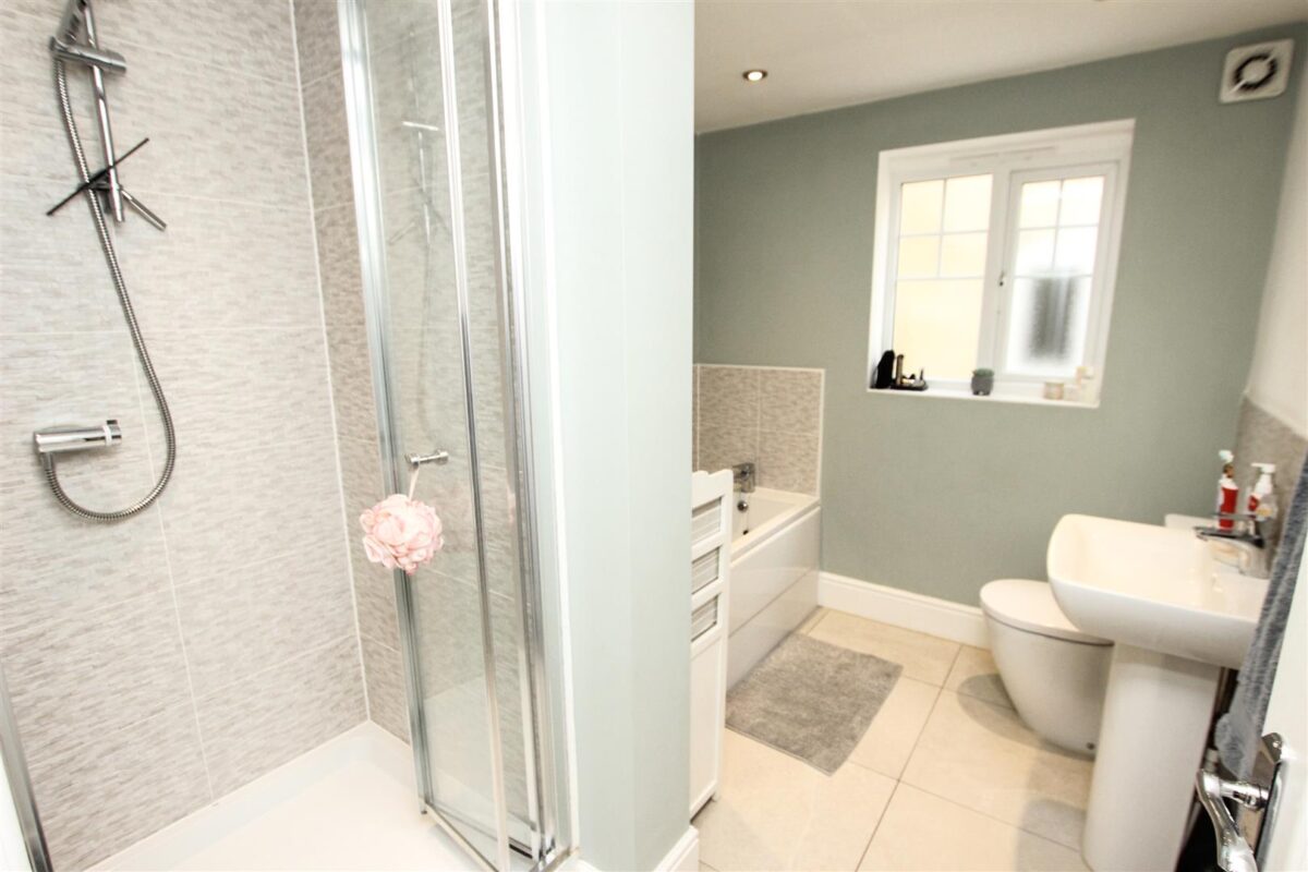 Fillies Avenue, Bessacarr, Doncaster