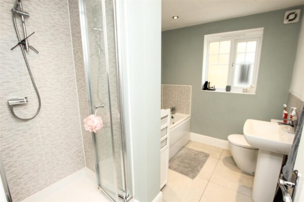 Fillies Avenue, Bessacarr, Doncaster