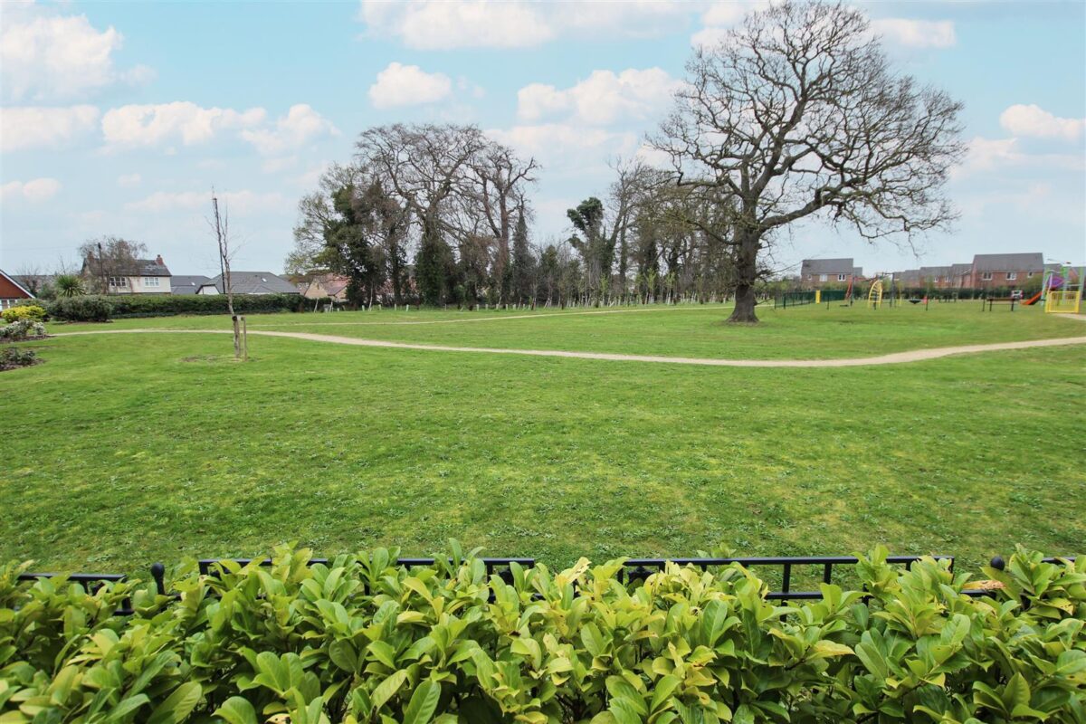 Arlington Road, Hatfield, Doncaster