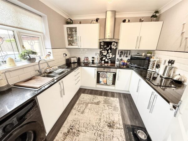 Aisby Drive, Rossington, Doncaster