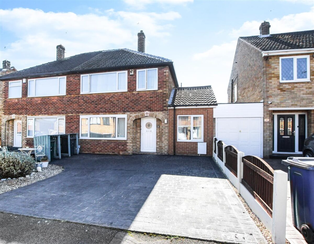 Glastonbury Gate, Cusworth, Doncaster