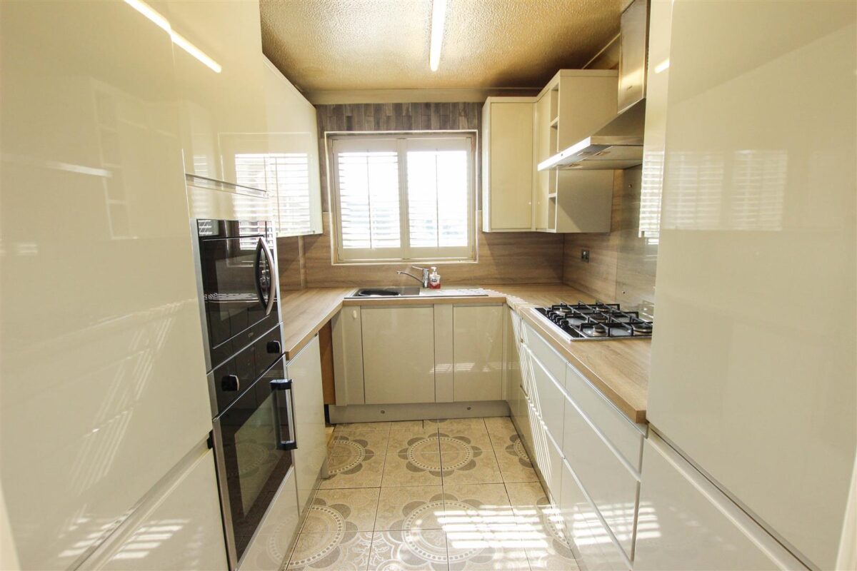 Bond Street, New Rossington, Doncaster