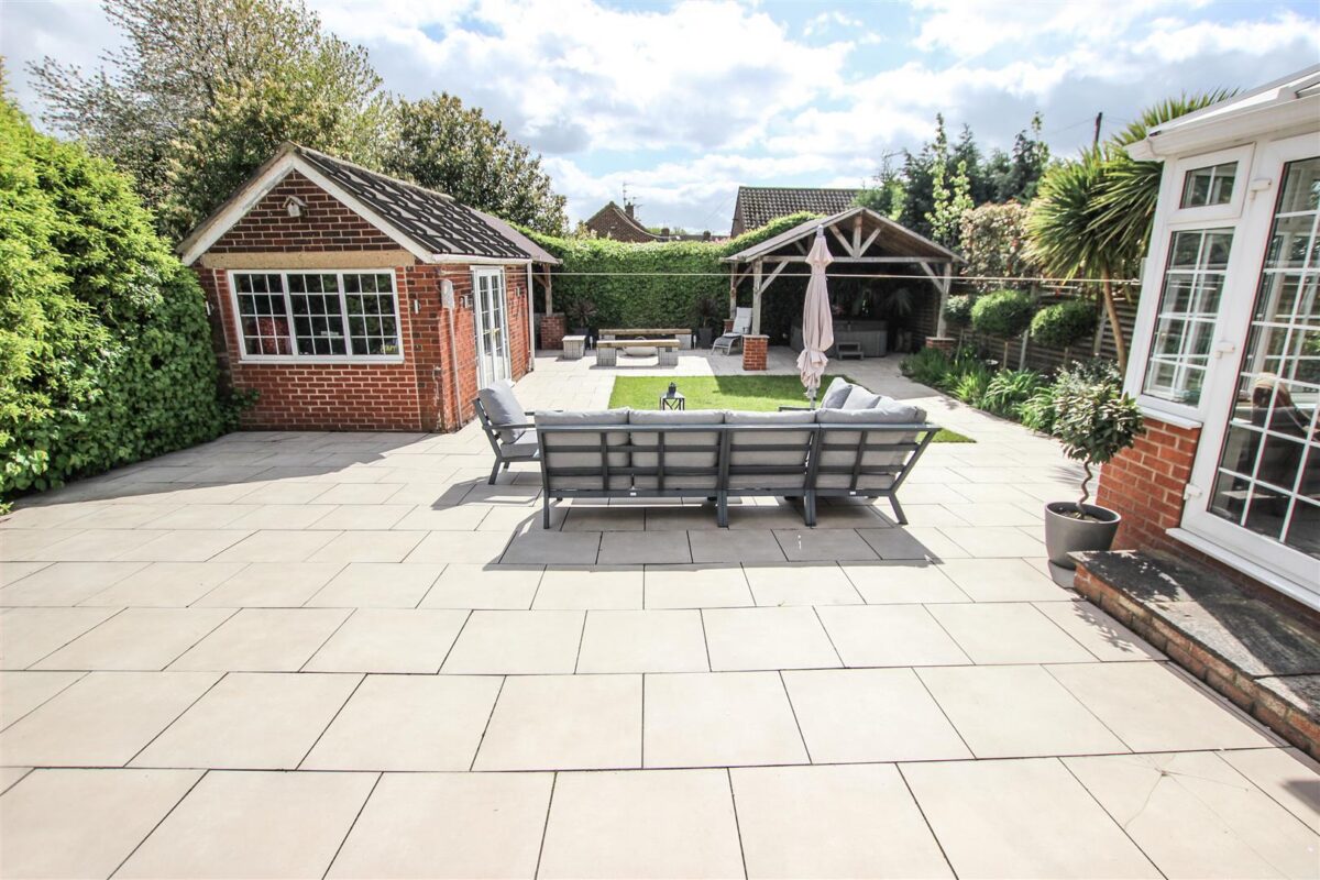 Pipering Lane, Doncaster