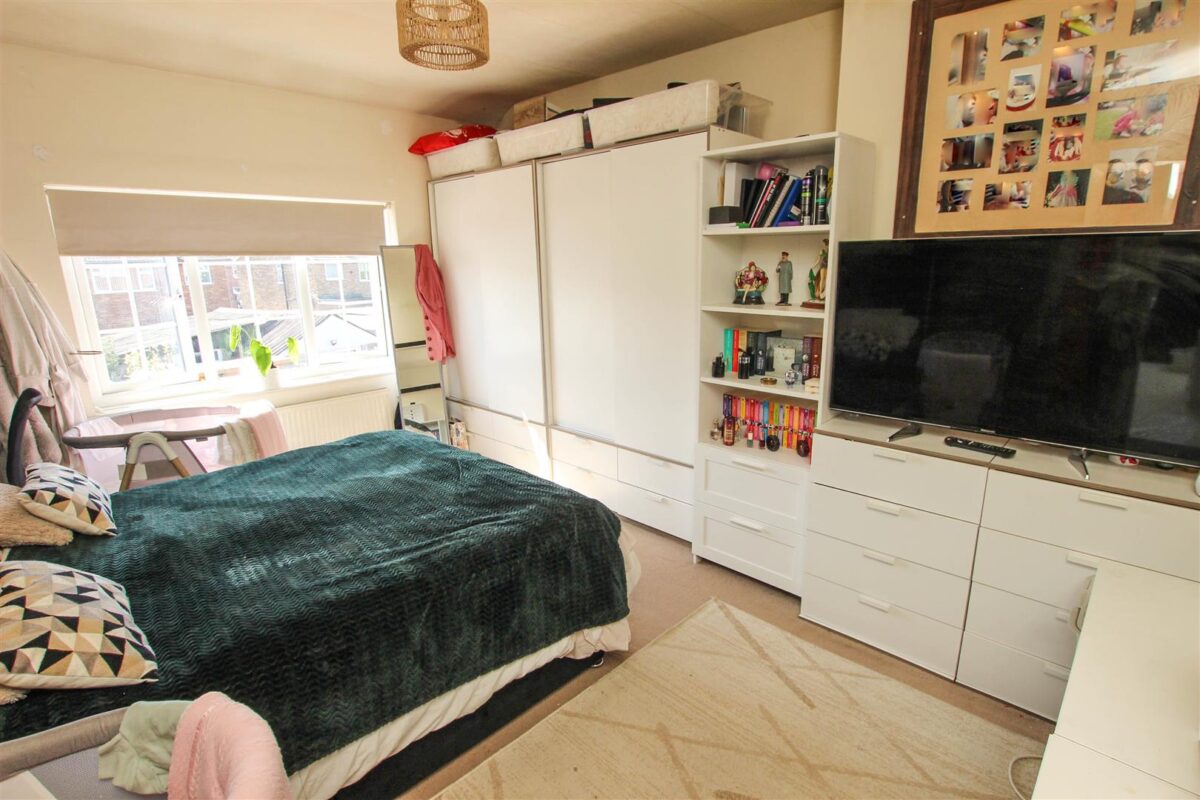 Clovelly Road, Edenthorpe, Doncaster