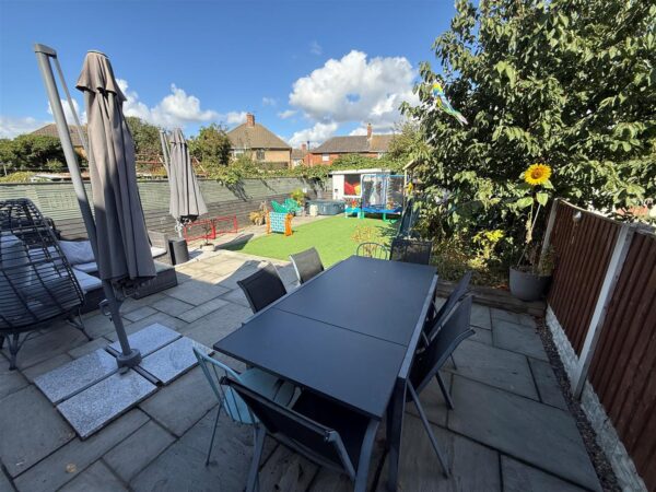 Doncaster Road, Armthorpe, Doncaster