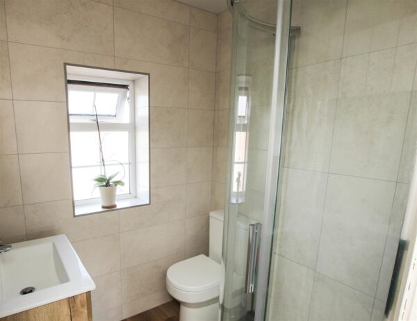 Clovelly Road, Edenthorpe, Doncaster