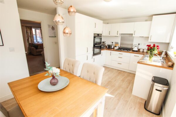 Heatherfields Crescent, Rossington, Doncaster