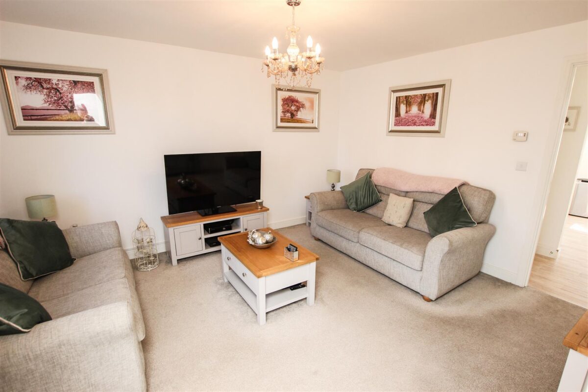 Heatherfields Crescent, Rossington, Doncaster
