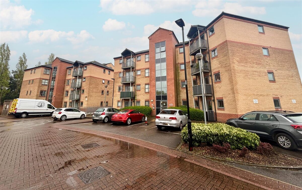 Kentmere Drive, Lakeside, Doncaster