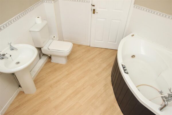 Daw Lane, Bentley, Doncaster