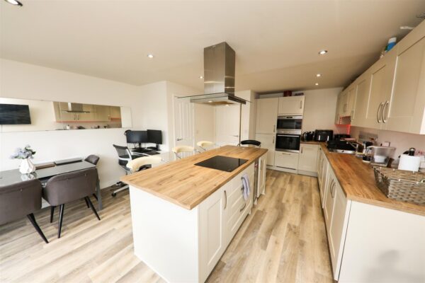 Lakeside Boulevard, Lakeside, Doncaster