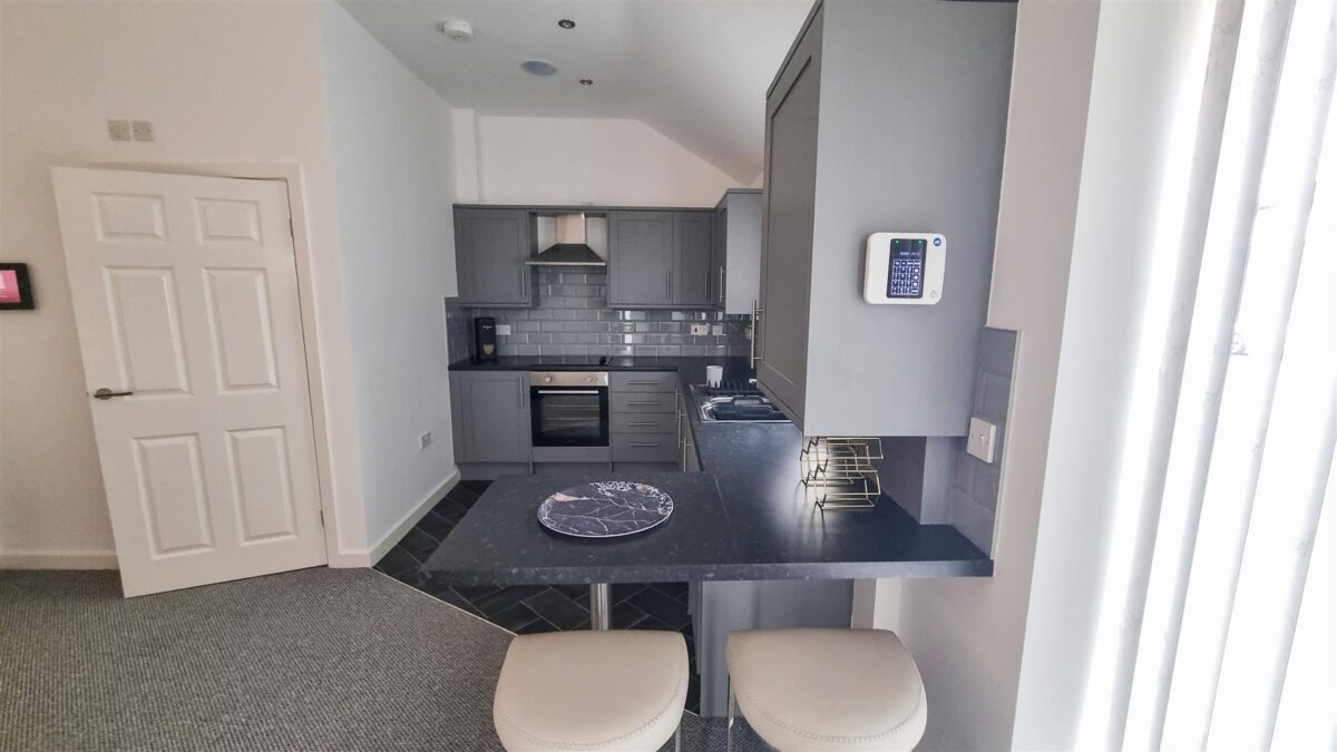 Hoddesdon Crescent, Dunscroft, Doncaster