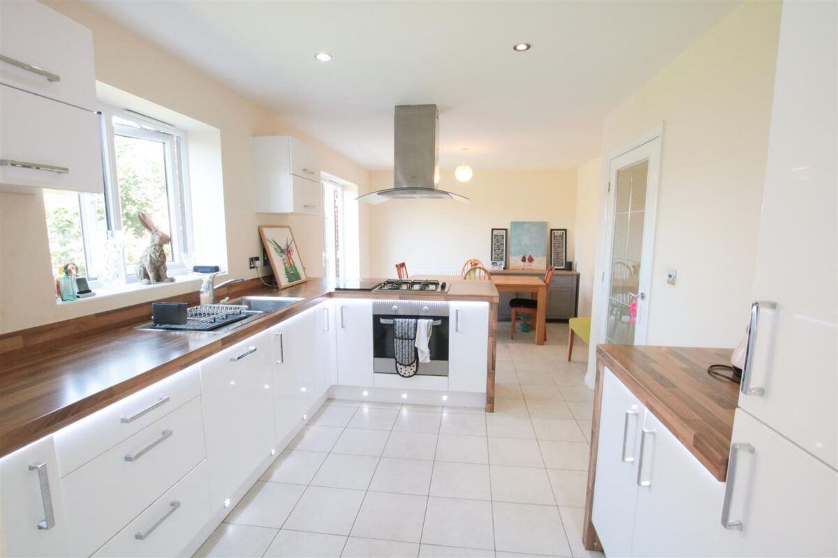 Athelstane Crescent, Edenthorpe, Doncaster