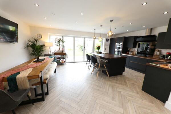 High Road, Warmsworth, Doncaster