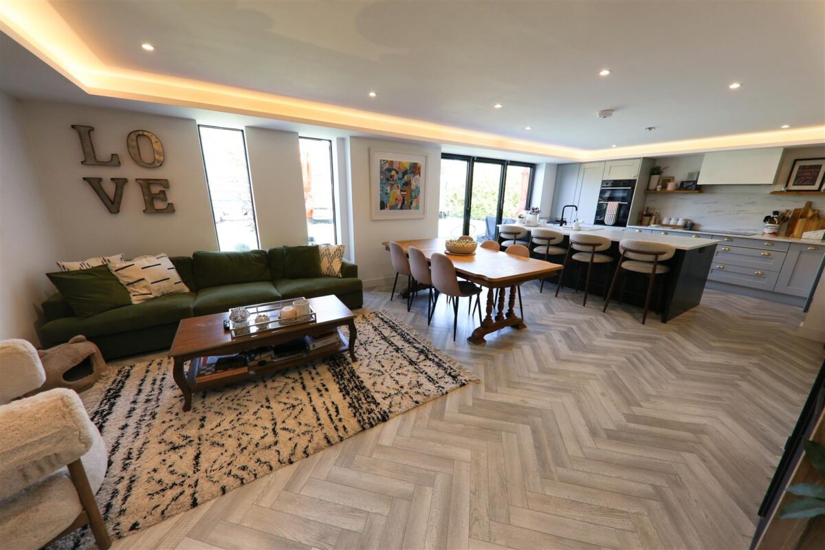Dunniwood Avenue, Bessacarr, Doncaster