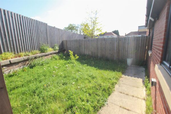 Hoddesdon Crescent, Dunscroft, Doncaster