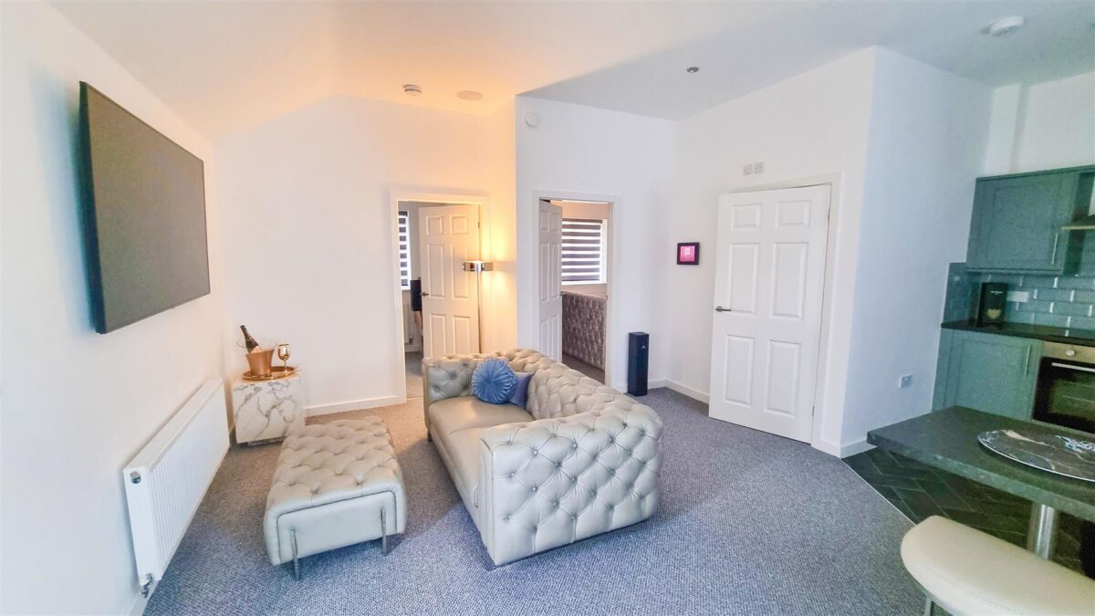Hoddesdon Crescent, Dunscroft, Doncaster