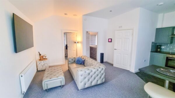 Hoddesdon Crescent, Dunscroft, Doncaster