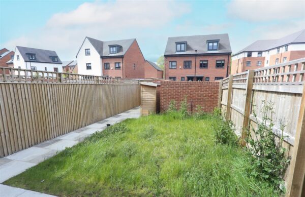 Lakeside Boulevard, Lakeside, Doncaster