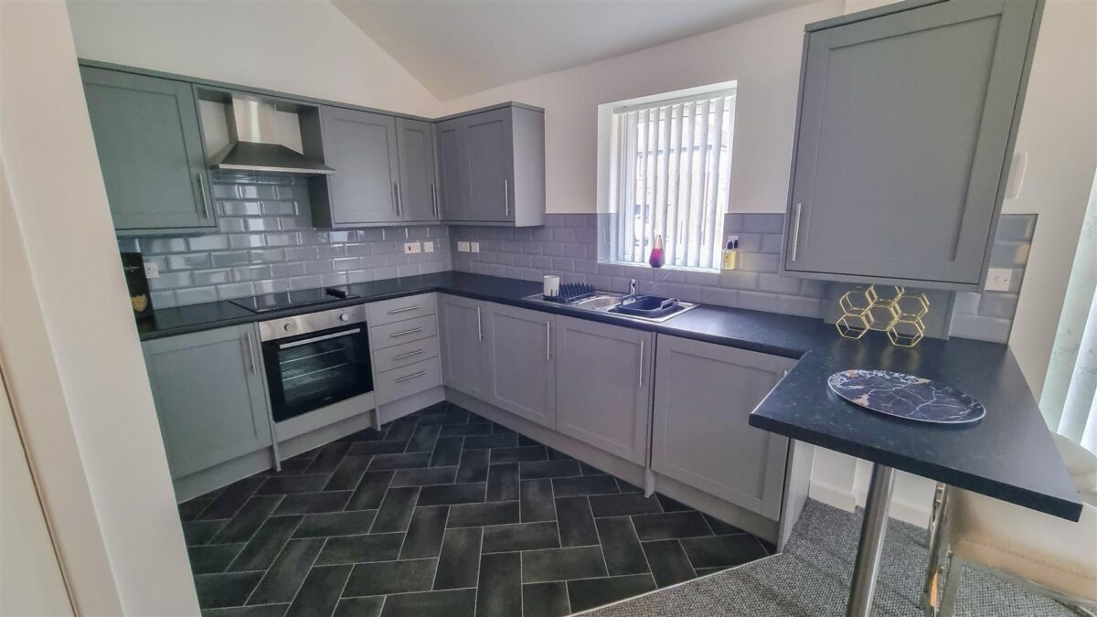 Hoddesdon Crescent, Dunscroft, Doncaster