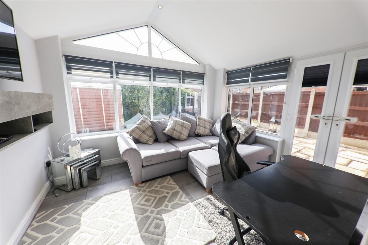 Fiddlers Drive, Armthorpe, Doncaster