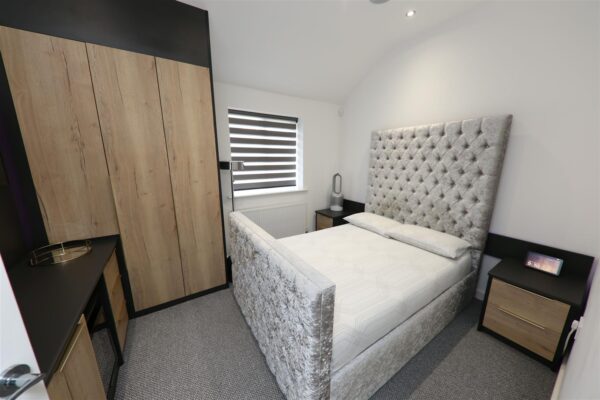 Hoddesdon Crescent, Dunscroft, Doncaster